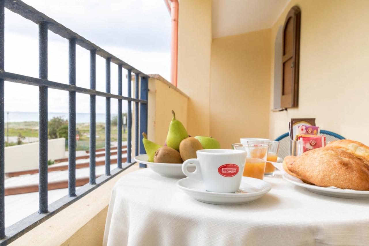 Hotel Villa Del Mare Solanas Solanas  Ngoại thất bức ảnh