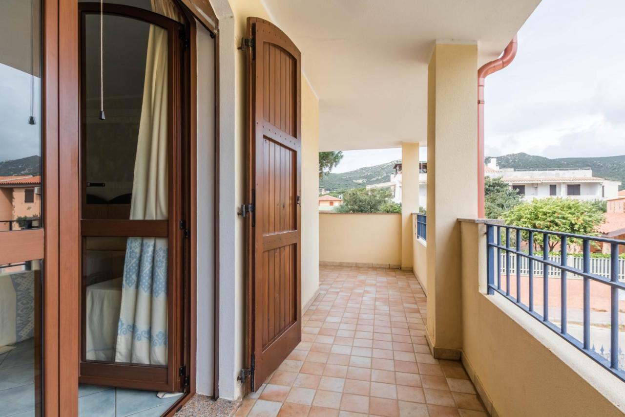 Hotel Villa Del Mare Solanas Solanas  Ngoại thất bức ảnh