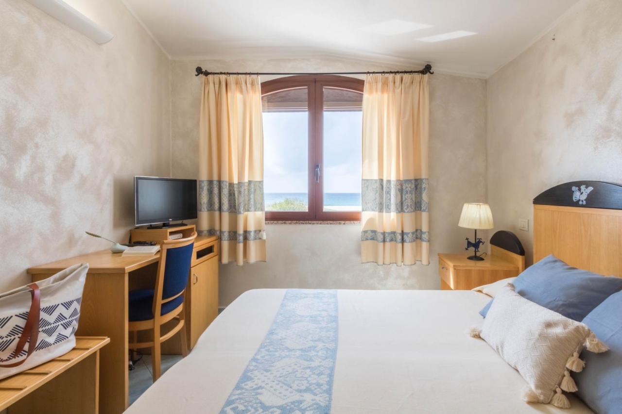 Hotel Villa Del Mare Solanas Solanas  Ngoại thất bức ảnh