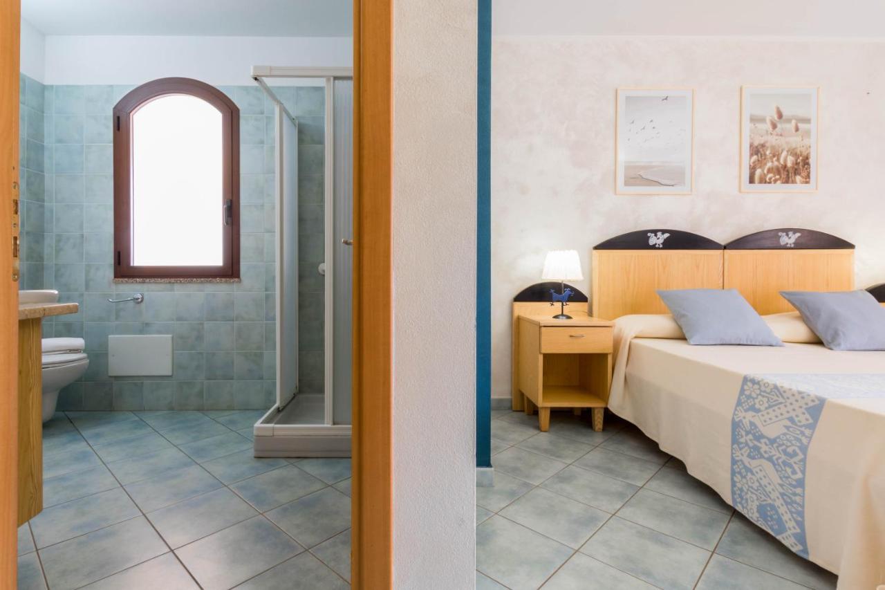 Hotel Villa Del Mare Solanas Solanas  Ngoại thất bức ảnh