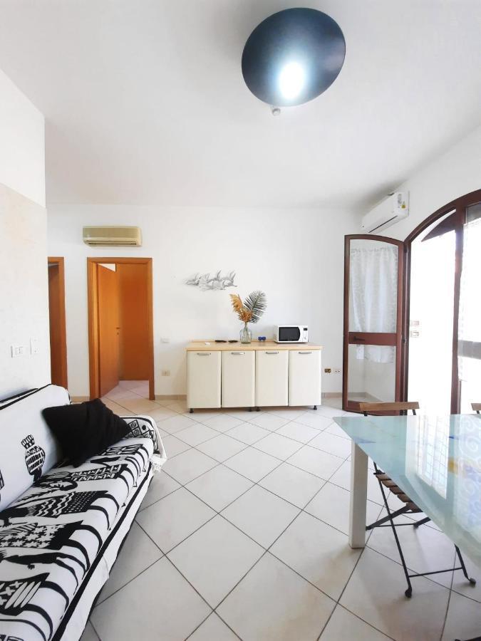 Hotel Villa Del Mare Solanas Solanas  Ngoại thất bức ảnh